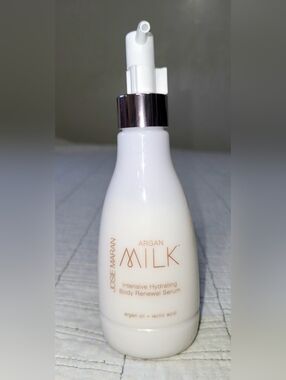 JOSIE MARAN Argan Milk + Lactic Acid Hydrating Body Serum